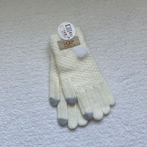 UGG White Tech Gloves